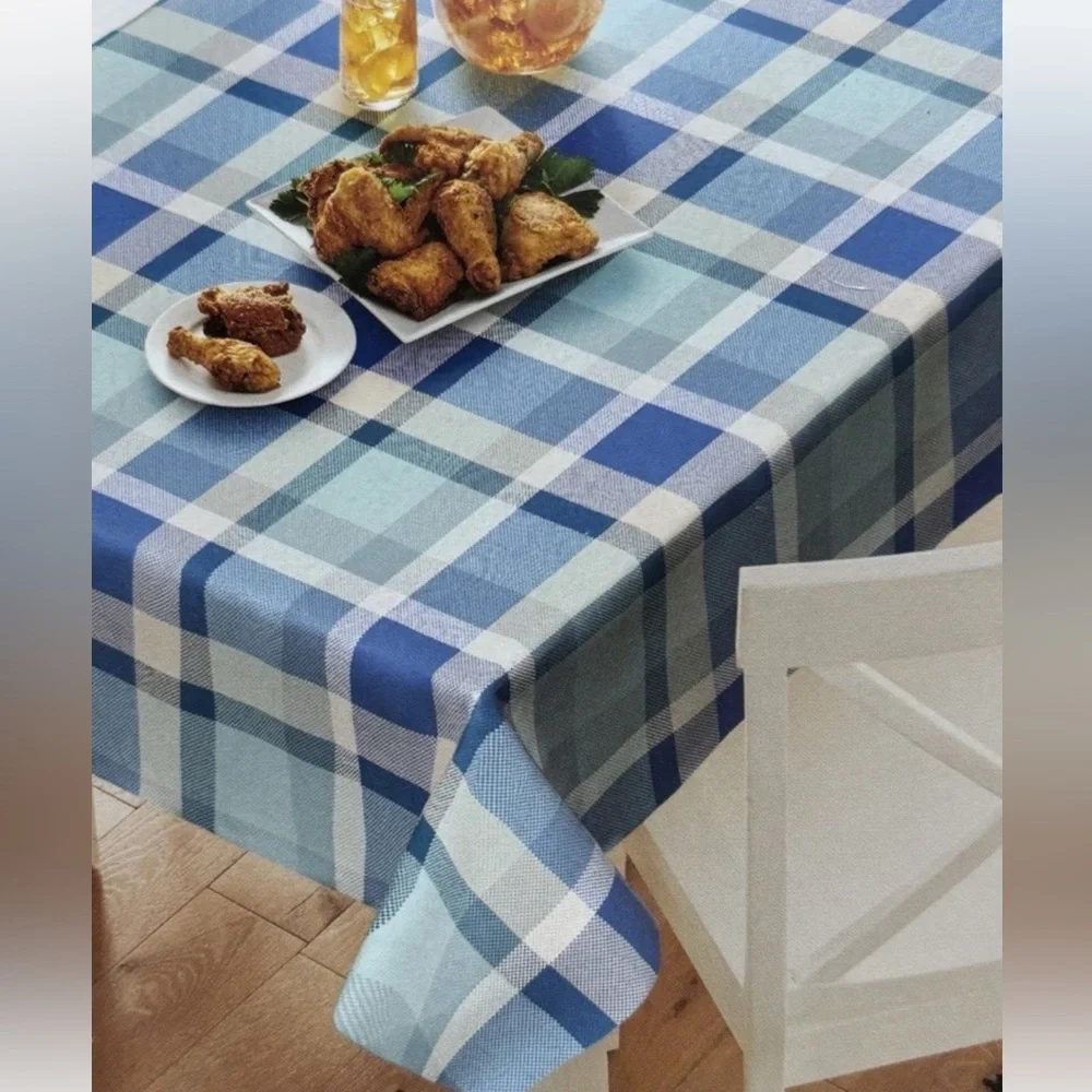 Celebrate Together Kohl’s Plaid Tablecloth Summer Blue Oblong 60x84 Nautical